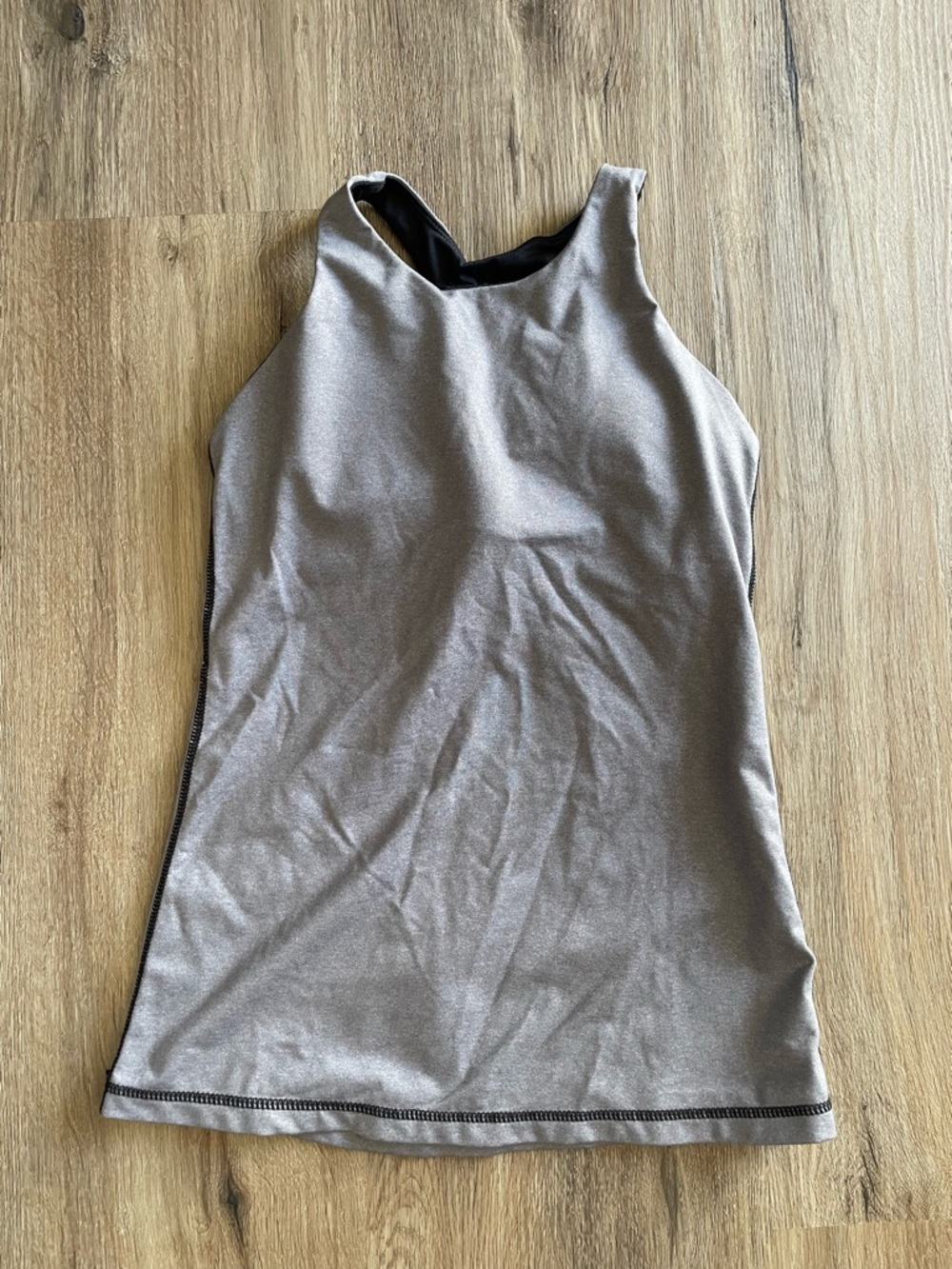 Lululemon tank top size 6